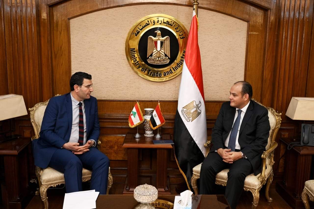 وزير الصناعة يبحث دخول المنتجات الزراعية بين مصر ولبنان