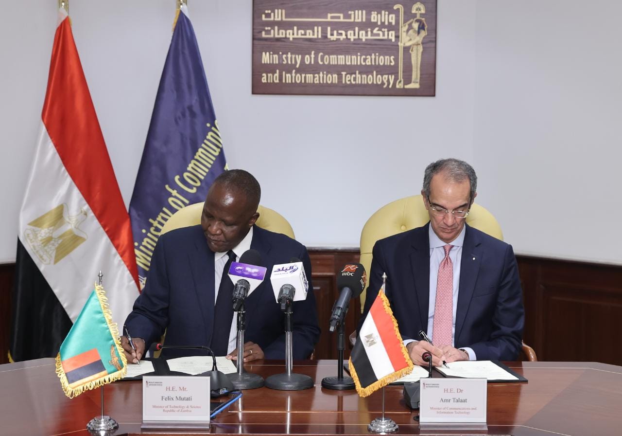 تعاون بين مصر وزامبيا في مجالات الاتصالات وتكنولوجيا المعلومات