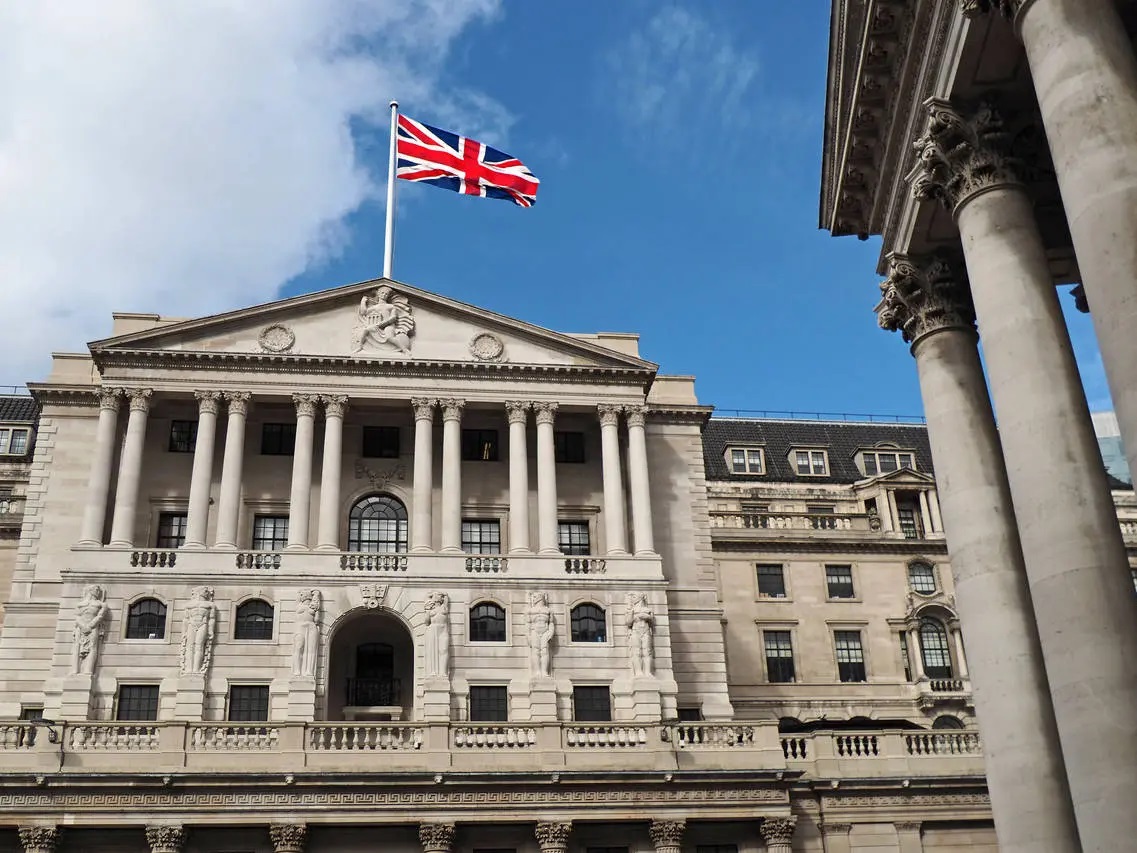 بنك إنجلترا: على البريطانيين القبول بأنهم أصبحوا فقراء