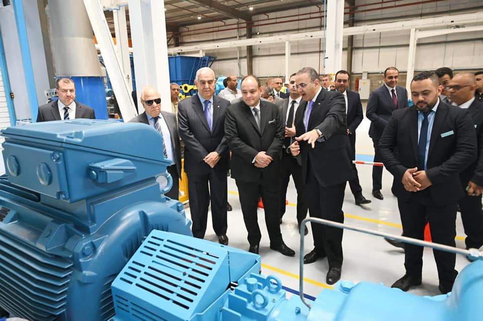 وزير التجارة والصناعة يفتتح مصنع زايلم لإنتاج مضخات المياه في مصر