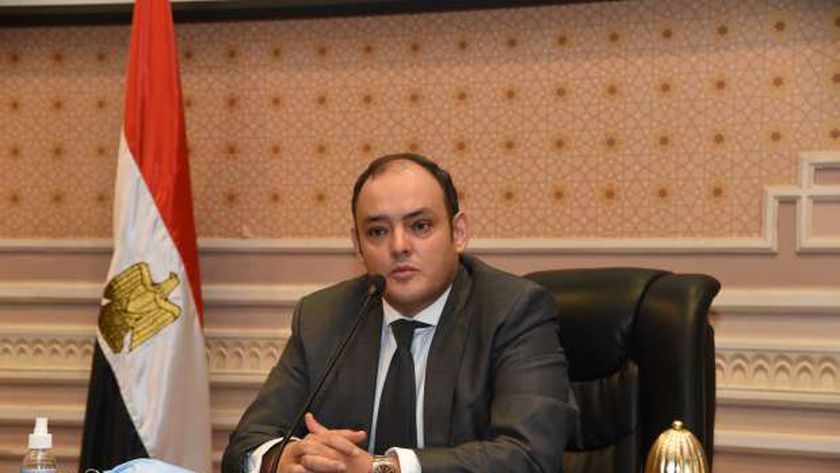 وزير التجارة أحمد سمير 