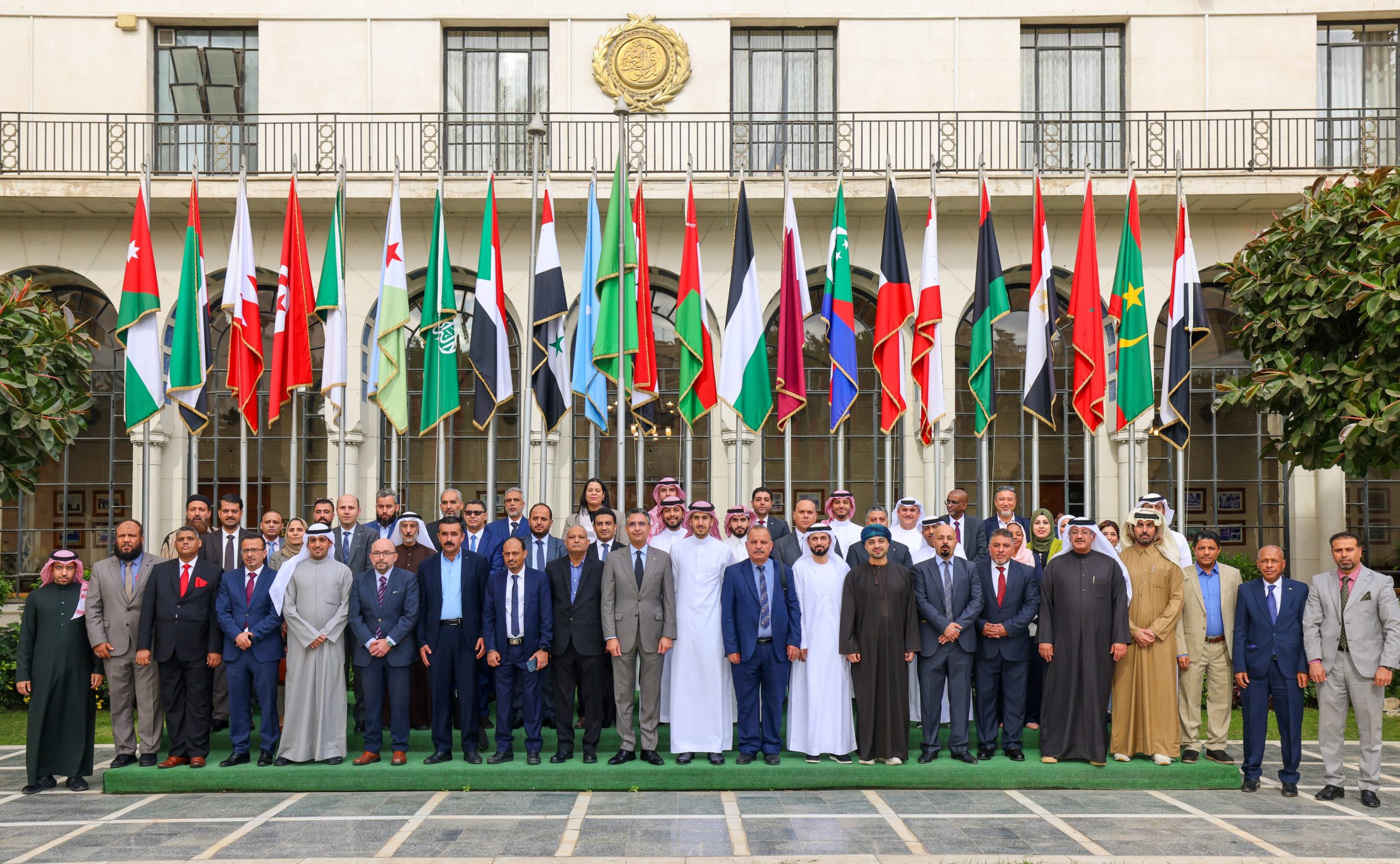 بحضور 18 دولة عربية.. رئيس البريد المصري يترأس الاجتماع الـ(44) للجنة العربية الدائمة للبريد