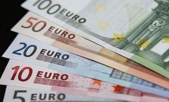 سعر اليورو مقابل الجنيه فى السوق السوداء