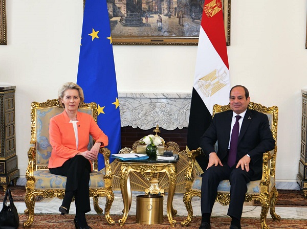 الرئيس السيسي يجتمع مع رئيسة المفوضية الأوروبية