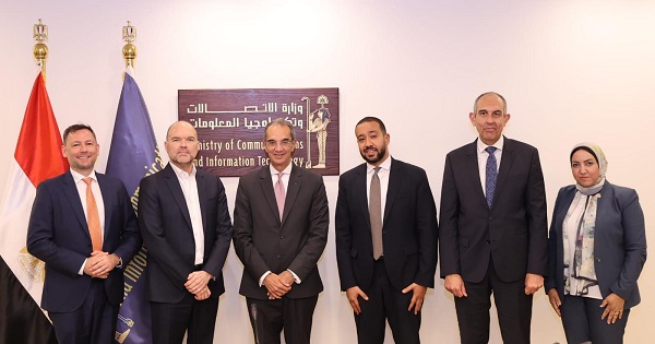 اتفاقية تجارية بين المصرية للاتصالات وشركة إكسا إنفراستركتشر الأوروبية