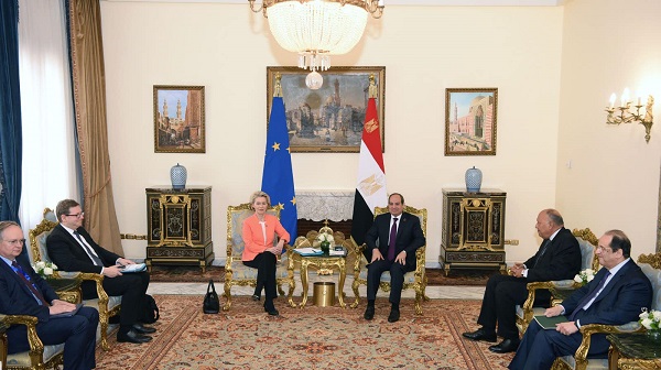 الرئيس السيسي يجتمع مع رئيسة المفوضية الأوروبية