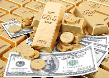 مؤسسة أبحاث توصي ببيع الدولار أمام 5 عملات.. والذهب بين المستفيدين 2 توقعات الدولار الأمريكي وتوصية BCA ببيعه أمام خمس عملات