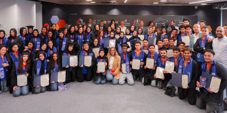 بى تك تحتفل بتخرج الدفعة الرابعة من طلاب مدرسة بى تك للتكنولوجيا التطبيقية لعام 2026 1 مدرسة بى تك للتكنولوجيا